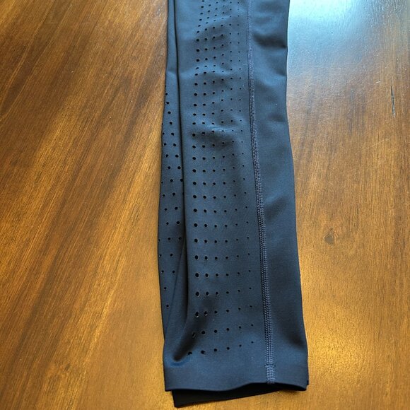 Athleta Women's Leggings Blue Pockets Size Small Tall - Size ST Mesh Panel - Picture 12 of 16